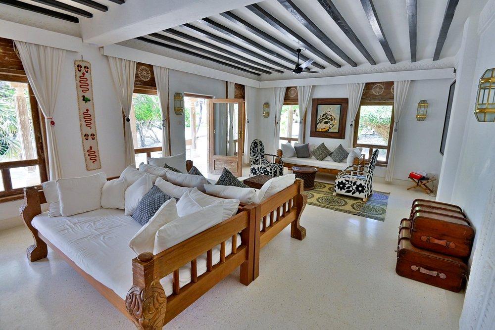 Adventure Travels Kenya Majlis Hotel