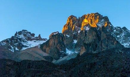 Adventure Travels Kenya, Luxury Tours 6 Days Mt Kenya Climbing: Sirimon – Naromoru Route